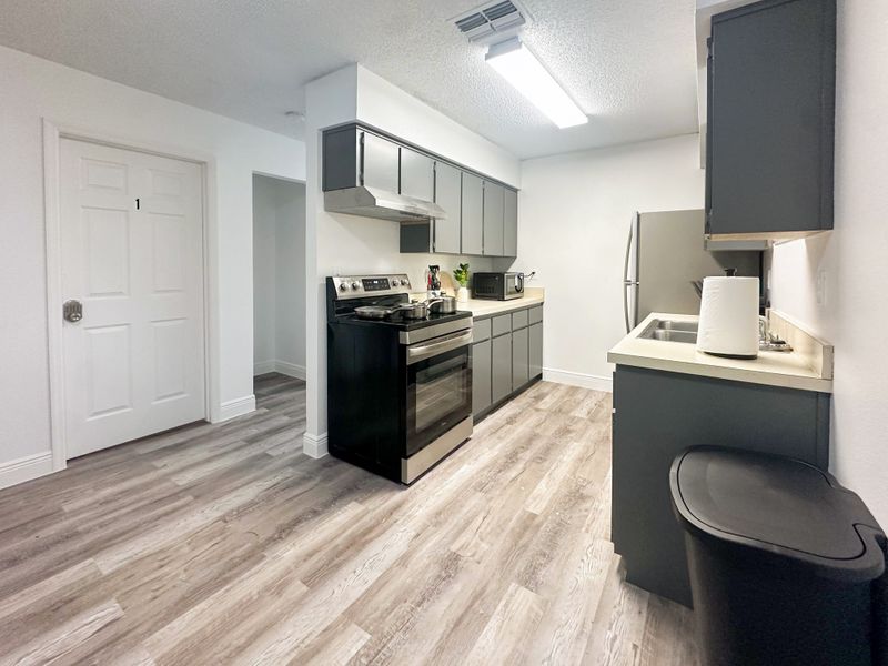 roommates in Undisclosed, Clearwater, FL 33760 2 memebers only !!! Spacious & homey Clearwater House close to everything !!! (id. 11066) - cirtru.com