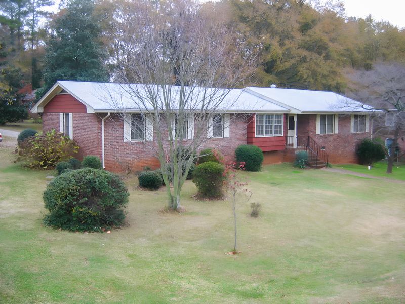 roommates in Undisclosed, Tucker, GA 30084 Newly Renovated & Beautiful Tucker Home with Backyard (id. 7974) - cirtru.com