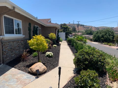 Entire Place 5Bed.1.5Bath