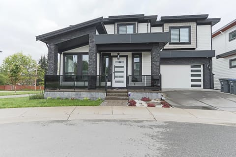 Entire Place 2Bed.1Bath