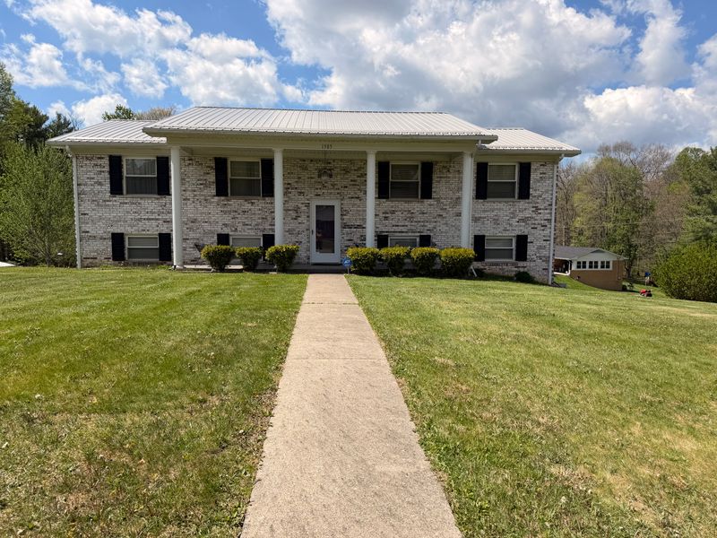 roommates in Beckley Entire Place 4Bed.3Bath - cirtru.com