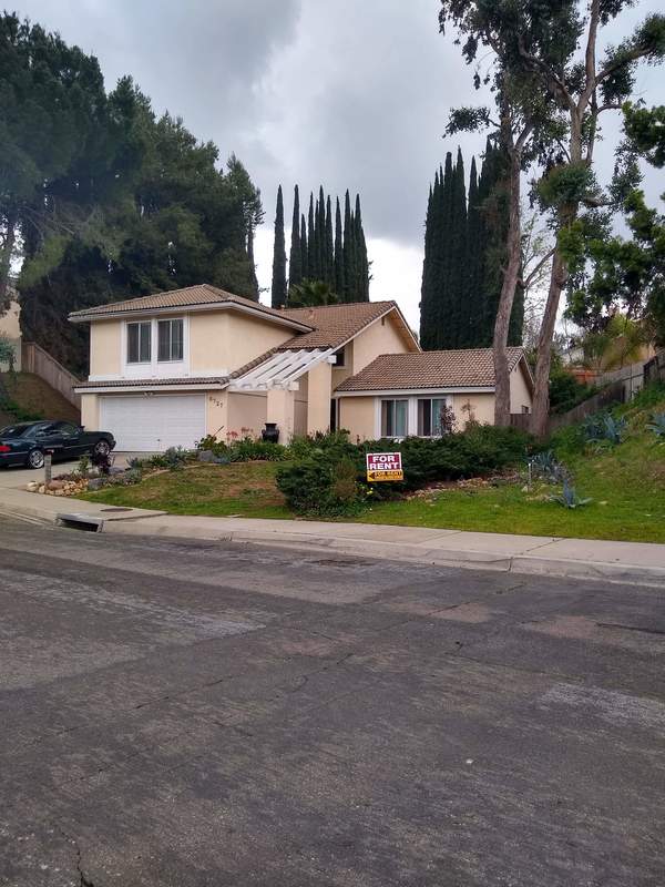 4b/ 2 1/2 ba  2500 SqFt San Carlos