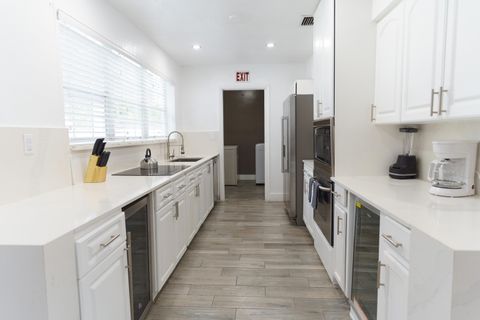 Beautiful Home in Miramar (id. 13628)