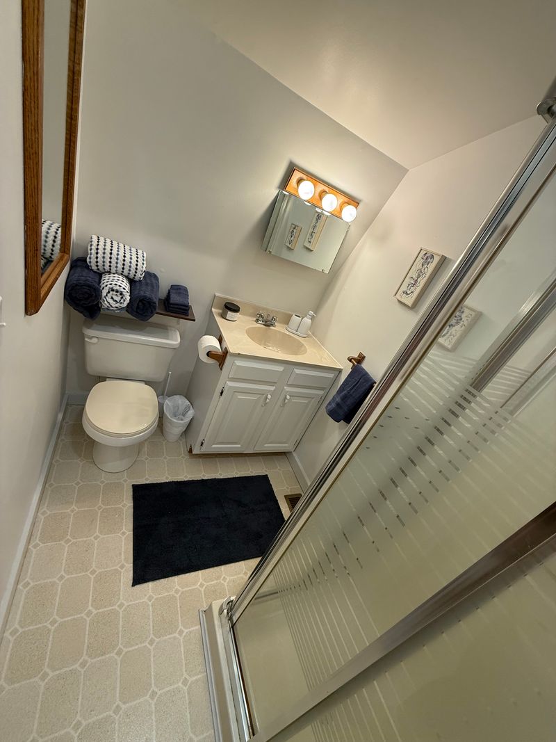 roommates in Wiscasset Entire Place 1Bed.1Bath - cirtru.com