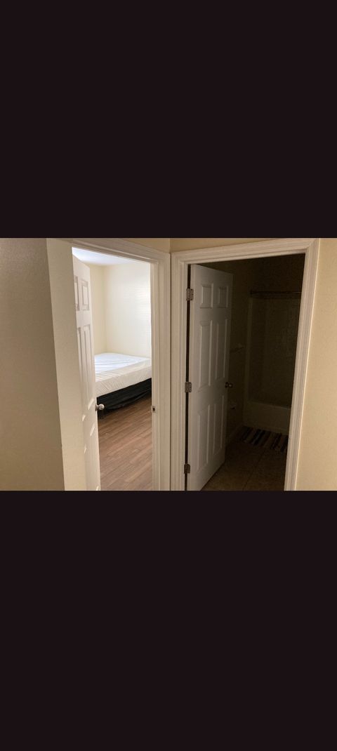 Private Room in 1Bed.1Bath