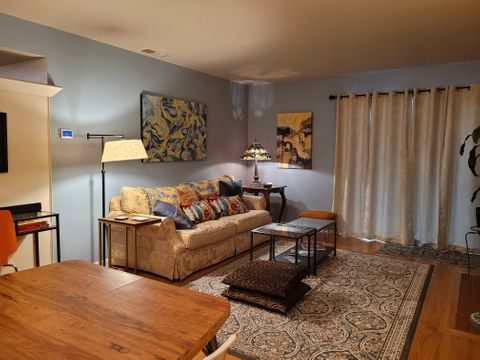 Entire Place 2Bed.1Bath