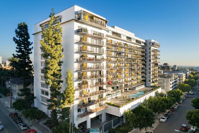 roommates in Los Angeles Private Room in 3Bed.2Bath - cirtru.com