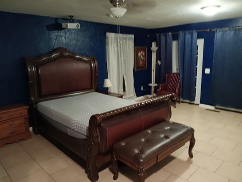 Private Room in 3Bed.1.5Bath