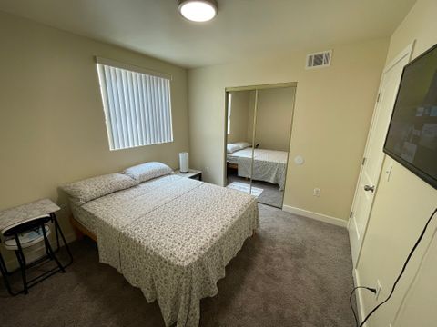 Private Room in 1Bed.1Bath