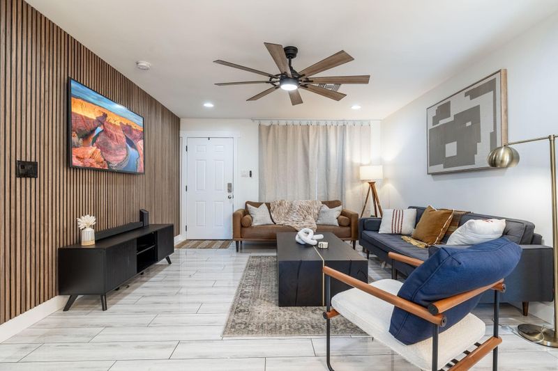 roommates in Undisclosed, Phoenix, AZ 85015 Live in Encanto Village (id. 32118) - cirtru.com