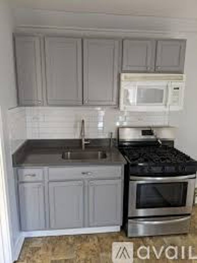 roommates in Oak Park Shared Room in 2Bed.1Bath - cirtru.com