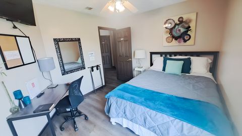 Lawrenceville Classic Bedroom #2 - Queen Bed w/ Desk, TV +Closet (id. 19054)