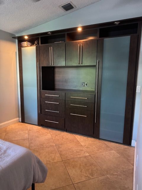 Private Room in 3Bed.2Bath