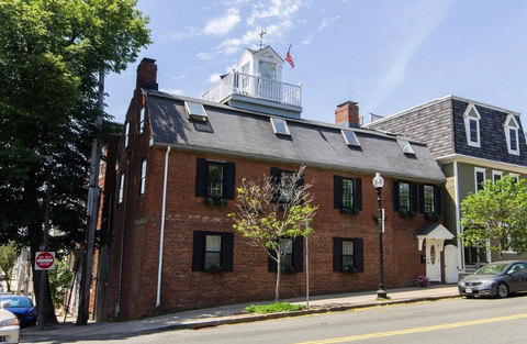 roommates in Boston Entire Place 1Bed.1Bath - cirtru.com