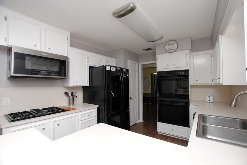 roommates in Katy Private Room in 4Bed.4.5Bath - cirtru.com