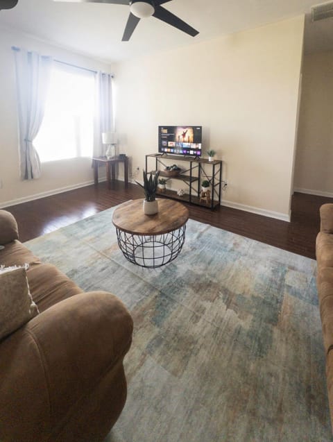 Spacious Co-Living Home! (id. 18272)