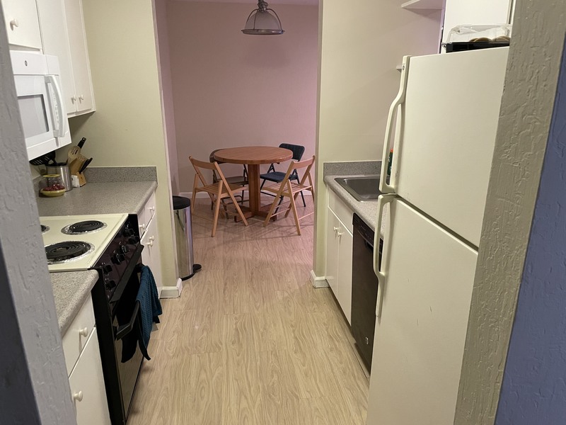 roommates in San Carlos Private Room in 1Bed.1Bath - cirtru.com