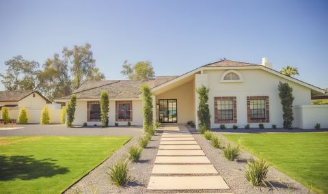 *NEW LISTING* Beautiful Spacious & high-quality Boho Home in Glendale! North of 67th ave & Cactus (id. 8594)