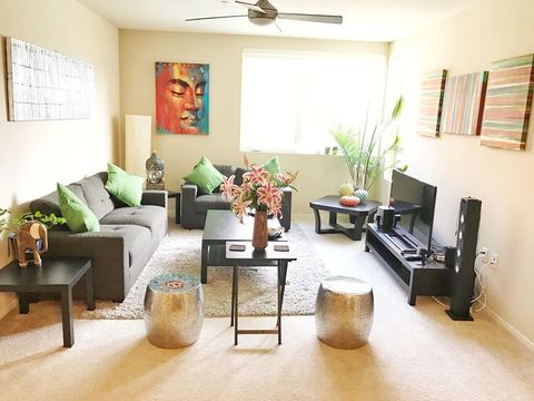 roommates in San Francisco Master bedroom with private bath - cirtru.com