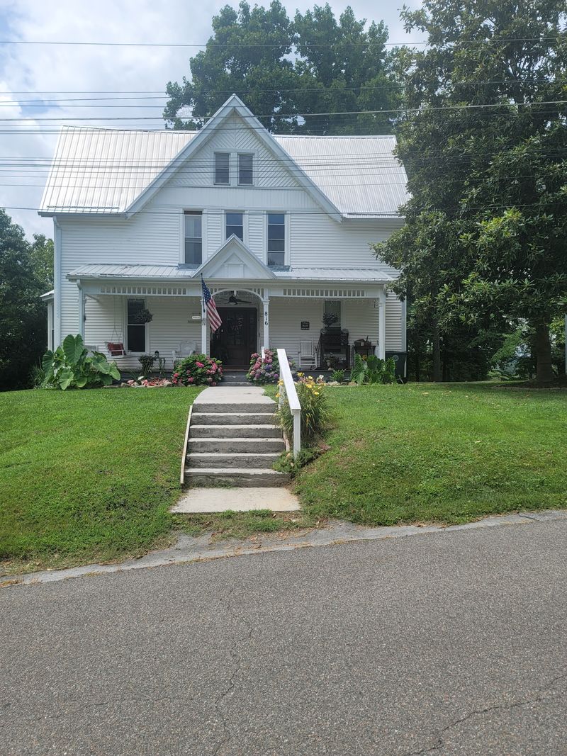 roommates in Bristol Private Room in 1Bed.1Bath - cirtru.com