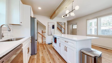 roommates in Undisclosed, Atlanta, GA 30314 Gorgeous home in west Atlanta- 10 min to GA Tech, GSU, Mercedes, and more! (id. 21661) - cirtru.com