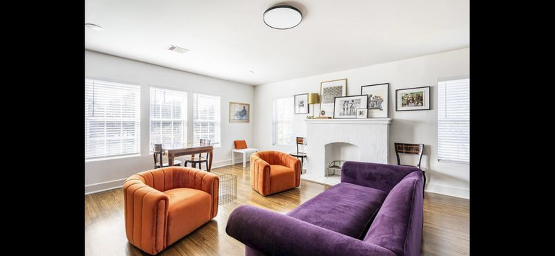 Light Luxury Apartment. CENTRAL  LOCATION. Spacious. Private. Gated. Peacful. (id. 6564)