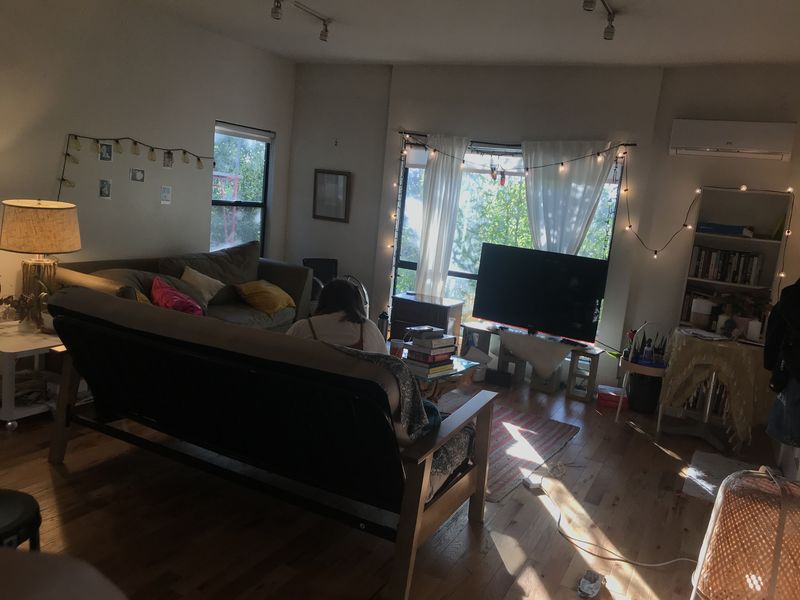 Private Room in 3Bed.1Bath