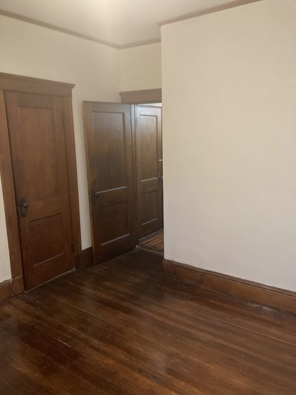Private Room in 3Bed.1Bath