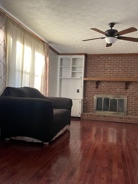 Comfortable & spacious Conyers House with Living room (id. 8617)