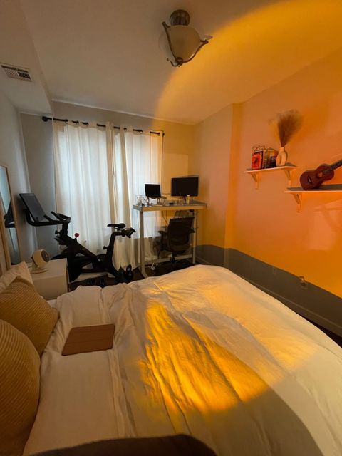 Private Room in 2Bed.2Bath