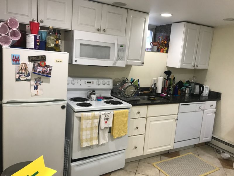 roommates in Jamaica Plain Entire Place 2Bed.1Bath - cirtru.com