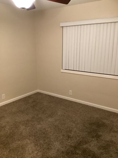 Private Room in 3Bed.1Bath