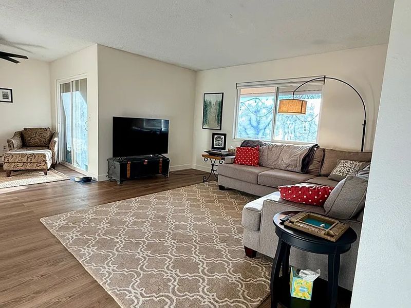 roommates in Lafayette Private Room in 2Bed.1Bath - cirtru.com