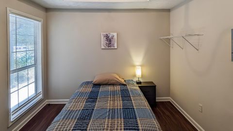Comfortable & newly-renovated Lawrenceville House with back deck and private backyard (id. 3862)