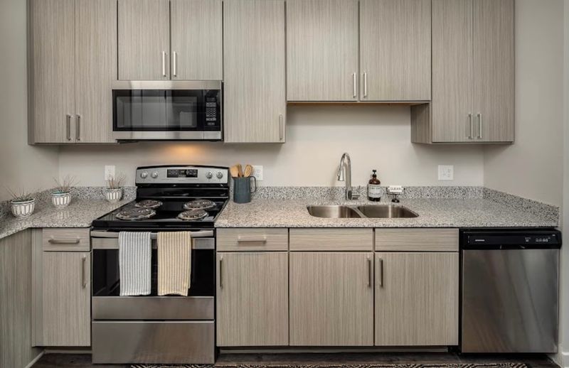 roommates in Atlanta Private Room in 2Bed.2Bath - cirtru.com