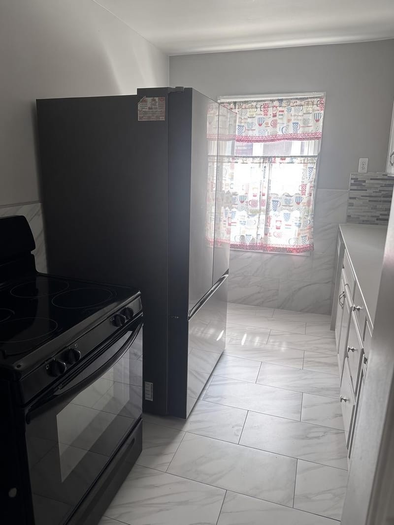 roommates in Undisclosed, Detroit, MI 48227 Barton - McFarland Home (id. 42237) - cirtru.com