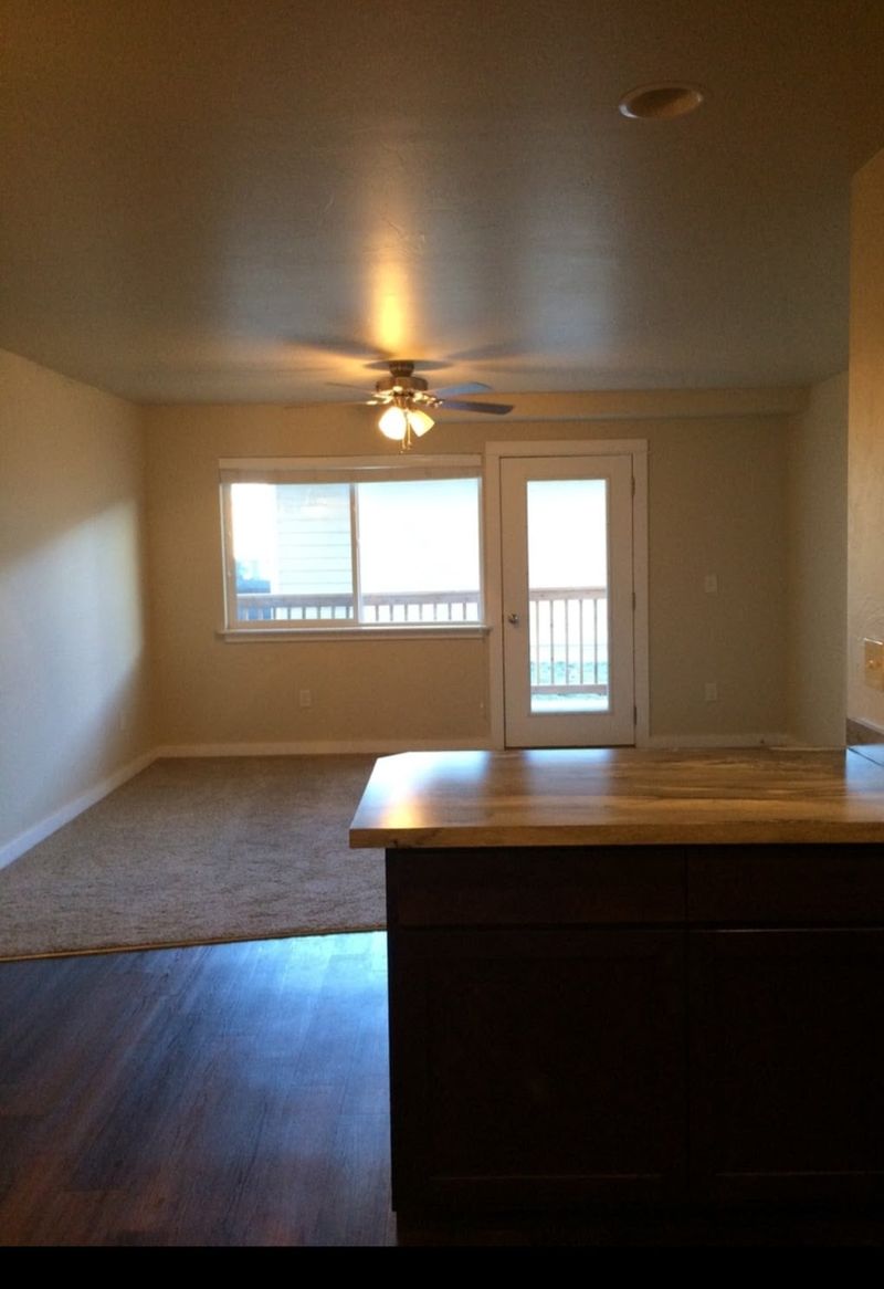 roommates in Bozeman Private Room in 2Bed.2Bath - cirtru.com