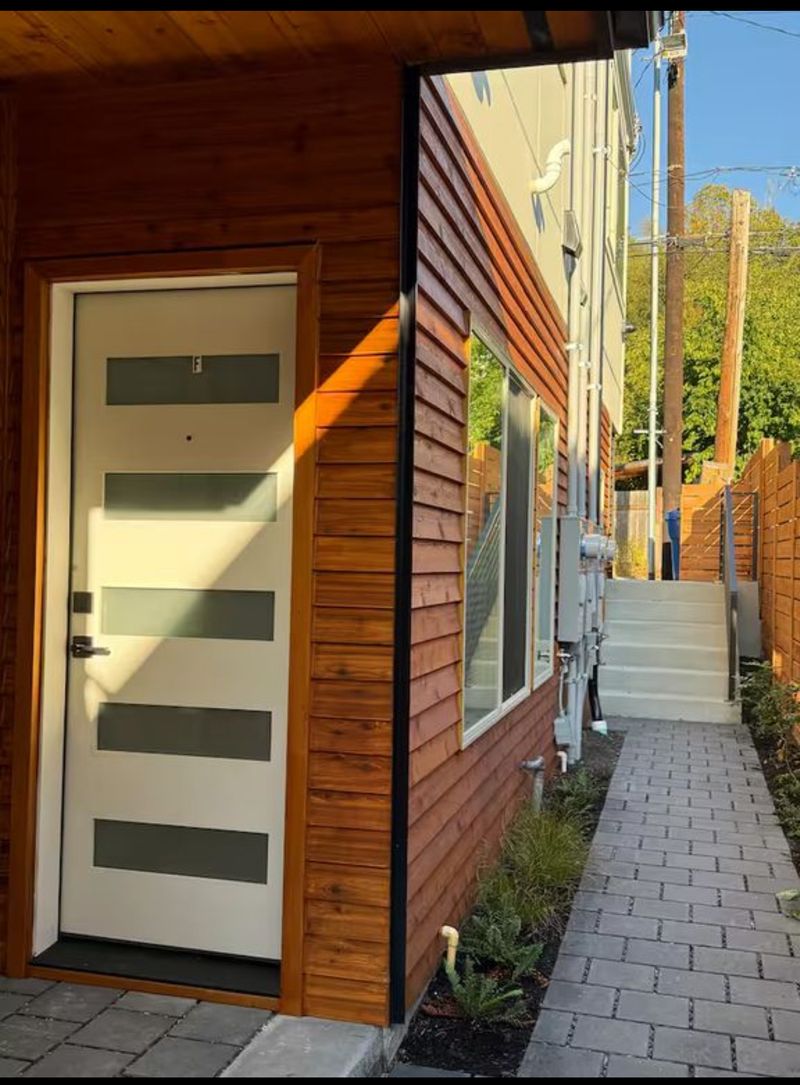 roommates in Seattle Entire Place 1Bed.1Bath - cirtru.com