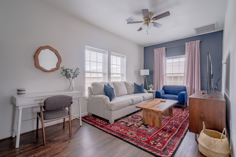 roommates in Houston Entire Place 2Bed.1Bath - cirtru.com