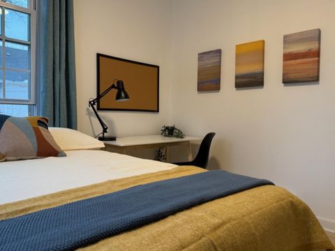 Centrally Located Spacious & high-quality Milwaukee Home with Backyard and Off-street Parking (id. 10272)