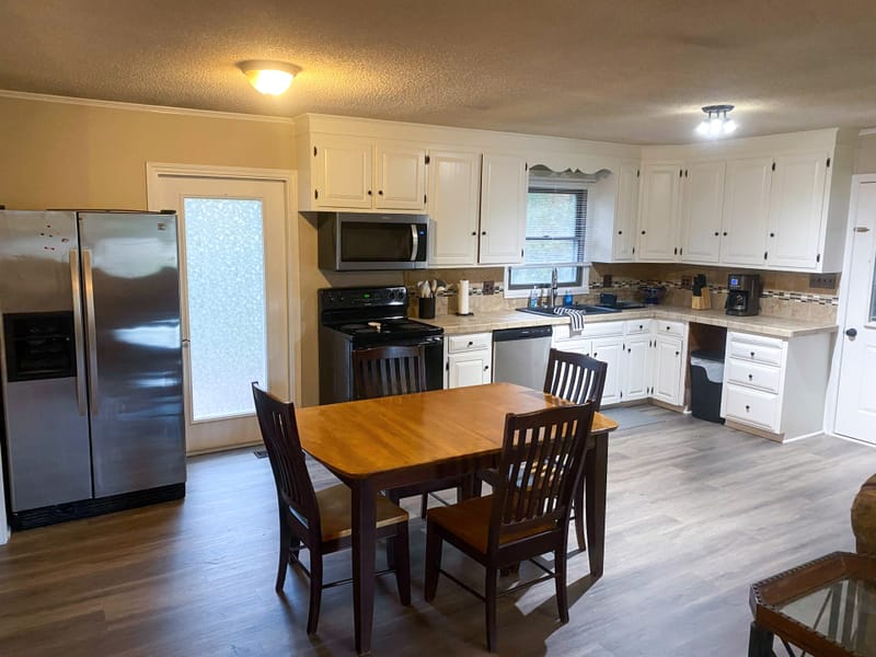 Quiet Country Home w/ Convenient Interstate Access (id. 18656)