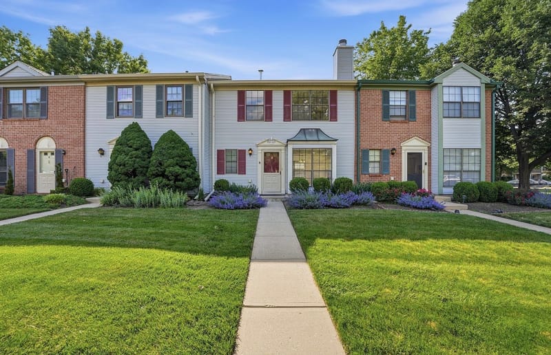 roommates in Franklin Park Room3Bed.3Bath - cirtru.com