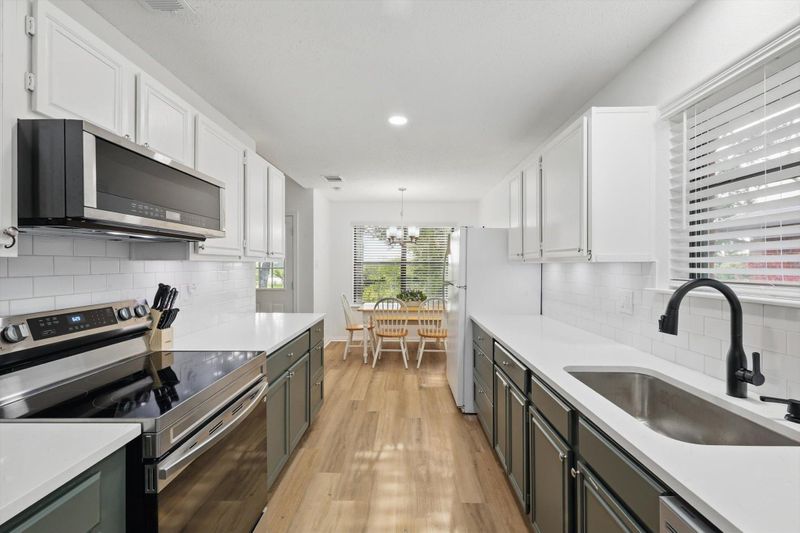 roommates in Undisclosed, Midlothian, TX 76065 South Dallas/Midlothian Area28min from Downtown Dallas Easy access to highway high-speed internet (id. 12581) - cirtru.com