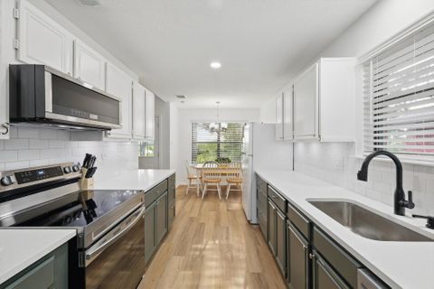 South Dallas/Midlothian Area28min from Downtown Dallas Easy access to highway high-speed internet (id. 12581)