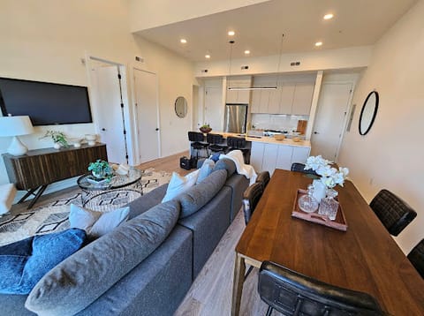 Entire Place 2Bed.2Bath
