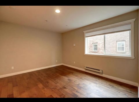 Private Room in 2Bed.1Bath