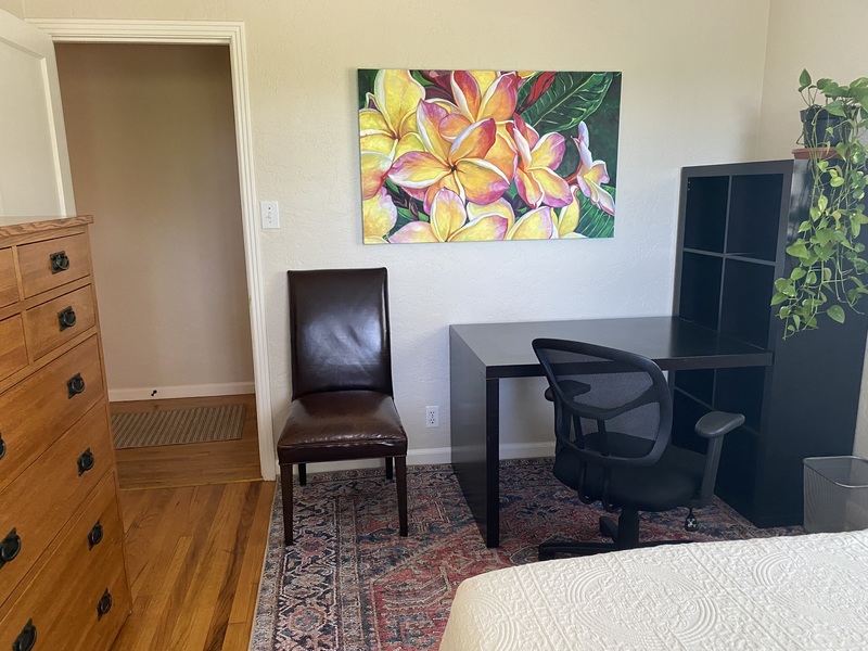 roommates in Redding Private Room/Bath in 4Bd/3bath home - cirtru.com