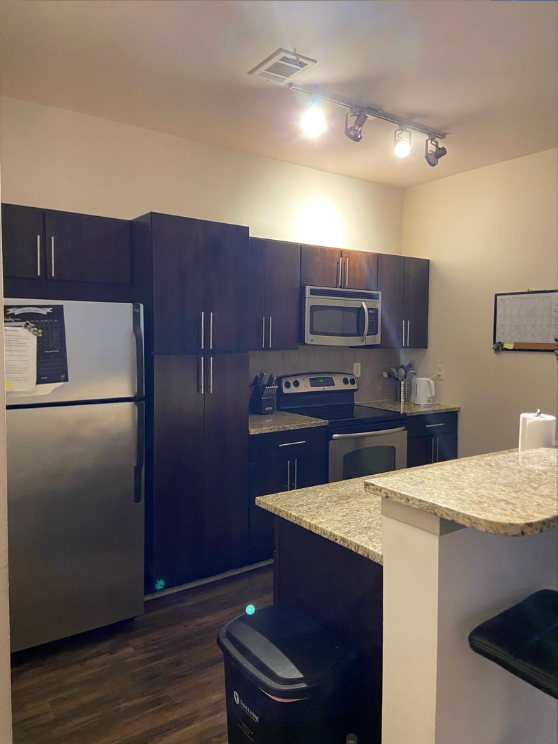 roommates in Atlanta Room2Bed.2Bath - cirtru.com