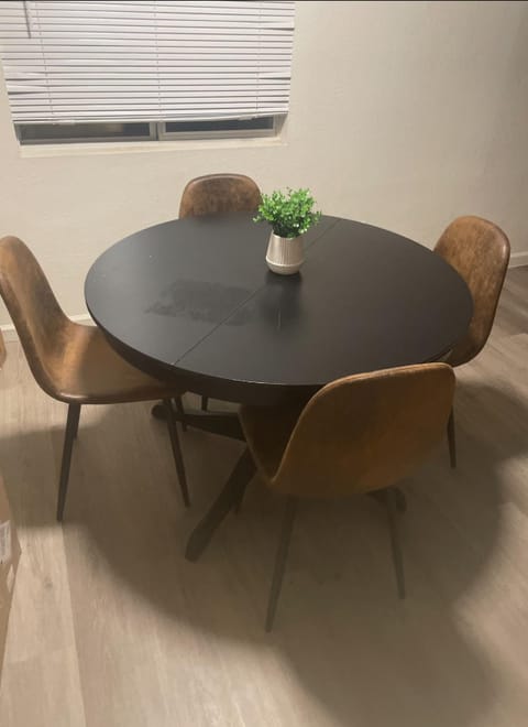 Las Vegas Home, a 5 minute walk to transit stop EB Lake Mead after Beesley (id. 32501)