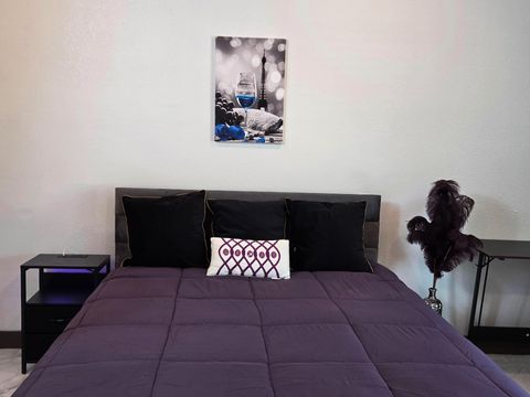 Modern South Mountain Village PadSplit |  11-min Walk to Transit |  Close to South Mountain College & Shops (id. 19248)